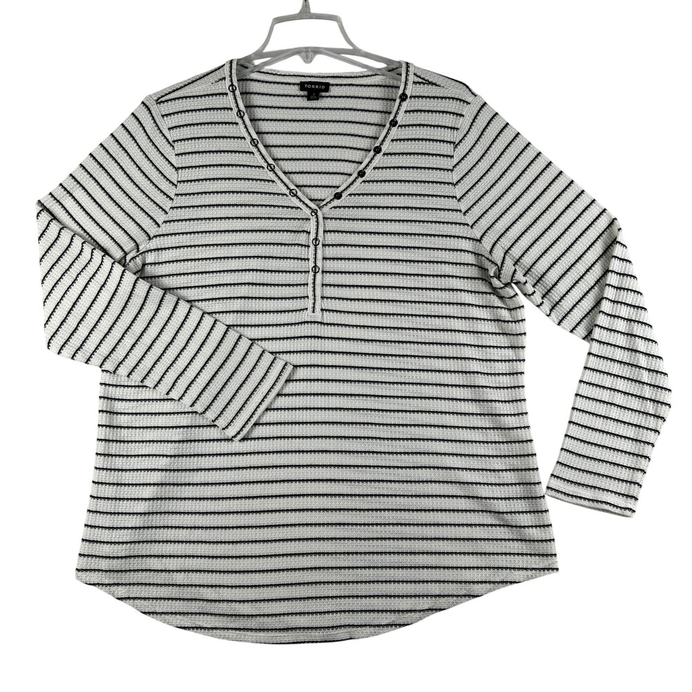 Torrid Shirt Womens 2 White Black Stripe Thermal Henley Long Sleeve Knit Plus